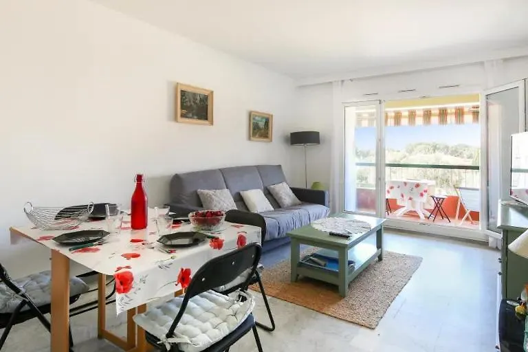 Appartement Cosy Dans Residence Avec Piscine Et A 2 Pas De La Mer Bandol Apartamento