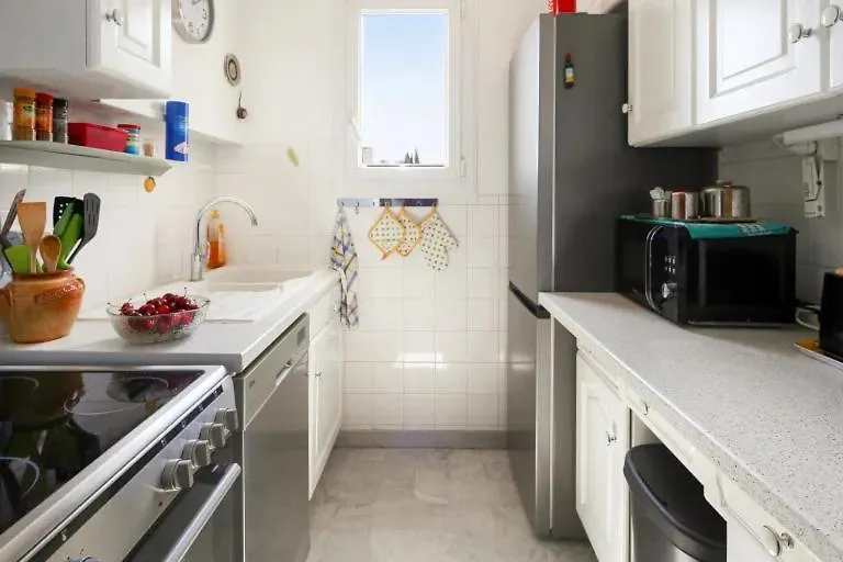 Apartment Appartement Cosy Dans Residence Avec Piscine Et A 2 Pas De La Mer Bandol